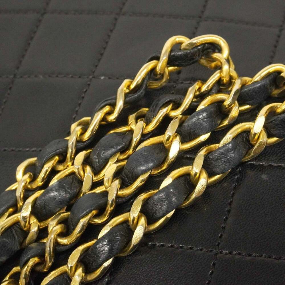 CHANEL Black Lambskin Leather Shoulder Bag - Picture 8 of 16